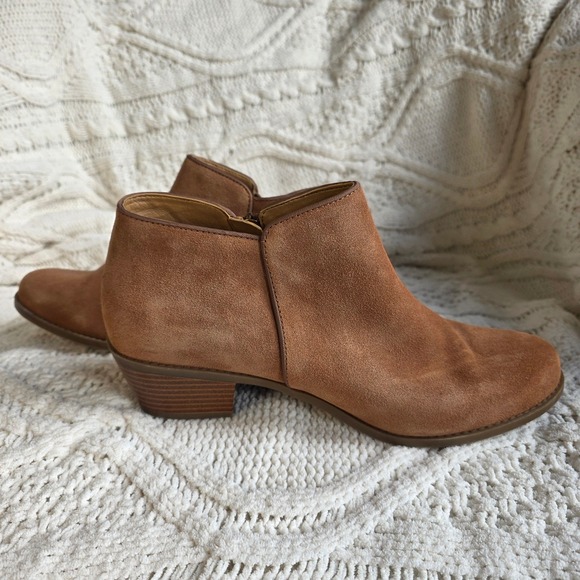 NEW Vionic Women's Shyanne Leather Suede Side Zip Ankle Booties Size 10 Brown - Picture 8 of 11